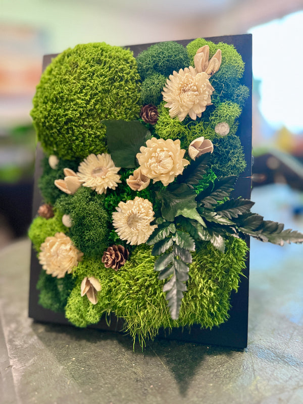 Desktop Lush Green Moss Art with Preserved Flowers - Modern Botanical Home or Office Decor